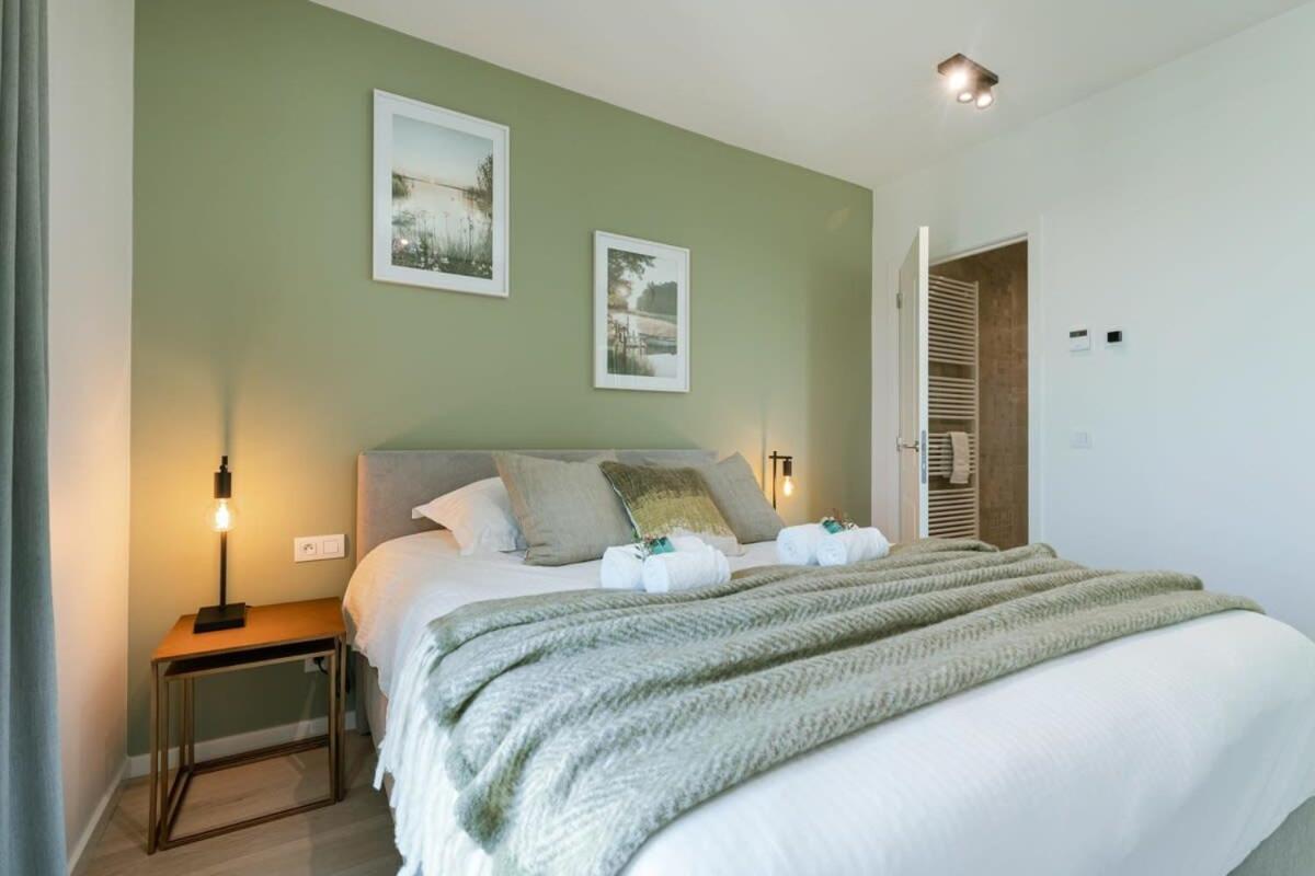 Huswell - With Beautiful Seaview In